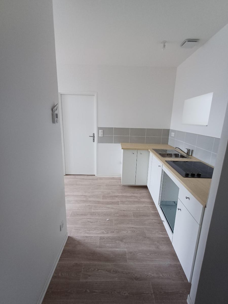90-3eme_etage_1-12152405742269292370jpg
